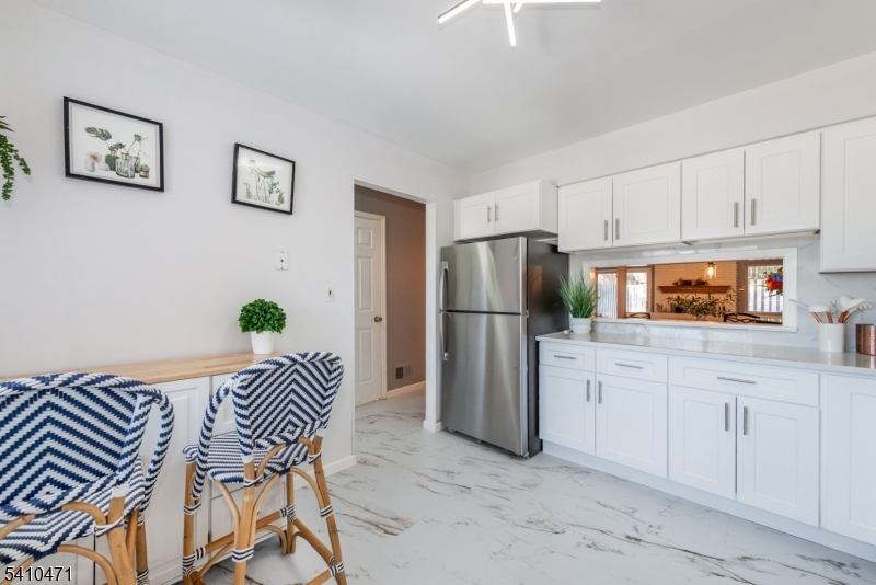 25 Chelsea Way Bridgewater, NJ 08807 - Photo 10 of 23