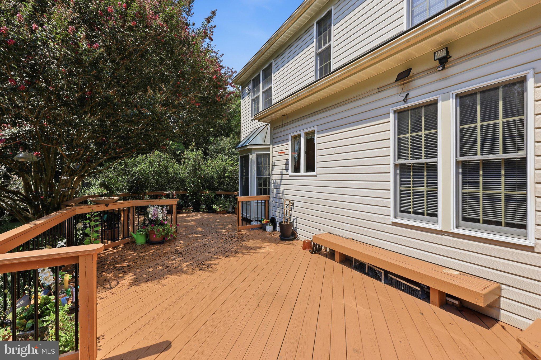 19808 Falling Spring Court Gaithersburg, MD 20882 - Photo 43 of 71 Deck