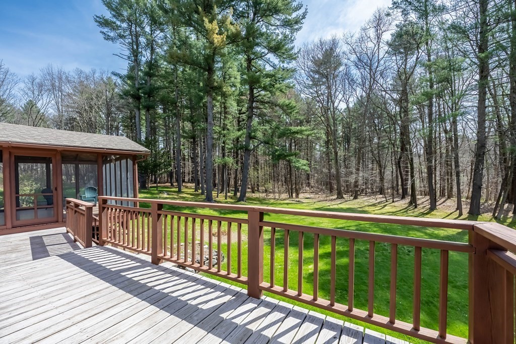 34 Lakeshore Road Boxford, MA 01921 - Photo 14 of 26
