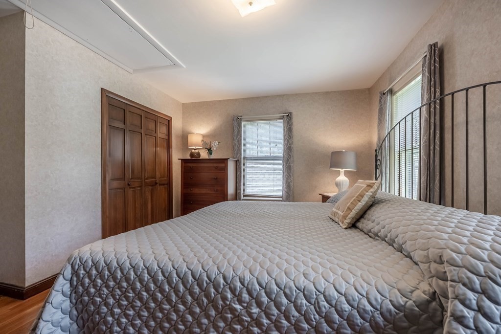 34 Lakeshore Road Boxford, MA 01921 - Photo 17 of 26