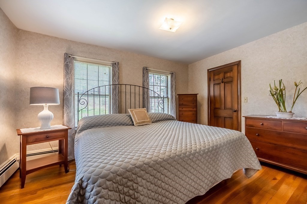 34 Lakeshore Road Boxford, MA 01921 - Photo 18 of 26