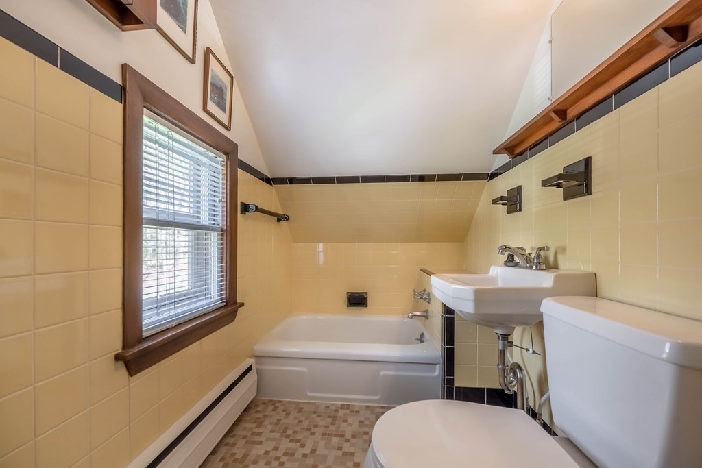 34 Lakeshore Road Boxford, MA 01921 - Photo 19 of 26