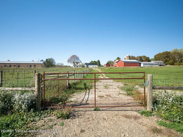 $2,585,000 | 282 Ridge Road, Stuyvesant, NY 12156