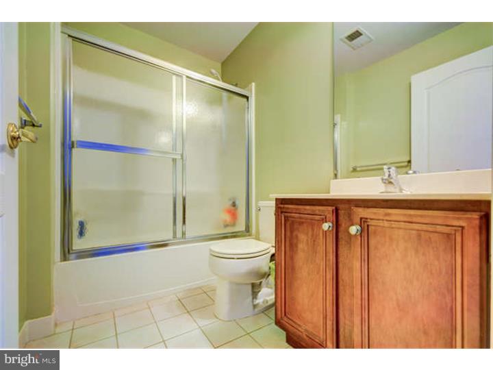 8 Cayuga Road Bordentown, NJ 08505 - Photo 19 of 25