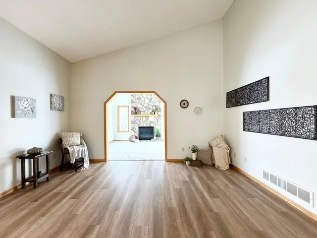 $2,200 | 18609 Zane Court Northwest, Elk River, MN 55330