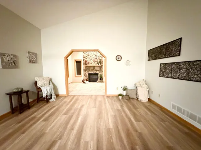 $2,200 | 18609 Zane Court Northwest, Elk River, MN 55330