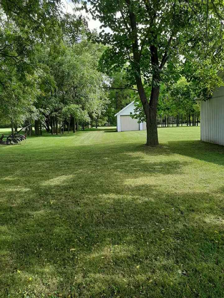 5434 North Vassar Road Flint, MI 48506 - Photo 3 of 21 50022467-2.JPG