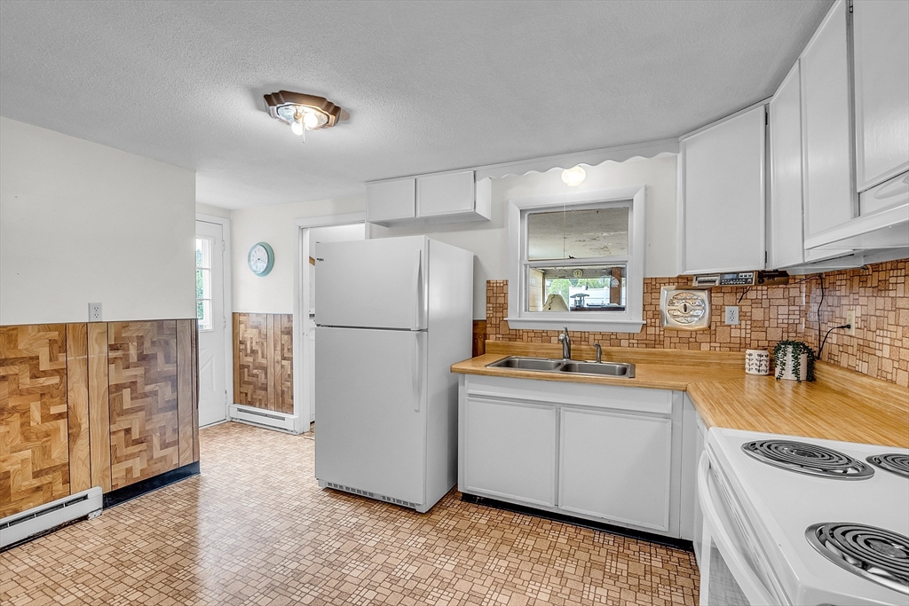 24 Candice Street Clinton, MA 01510 - Photo 5 of 27 Gallery Image 5