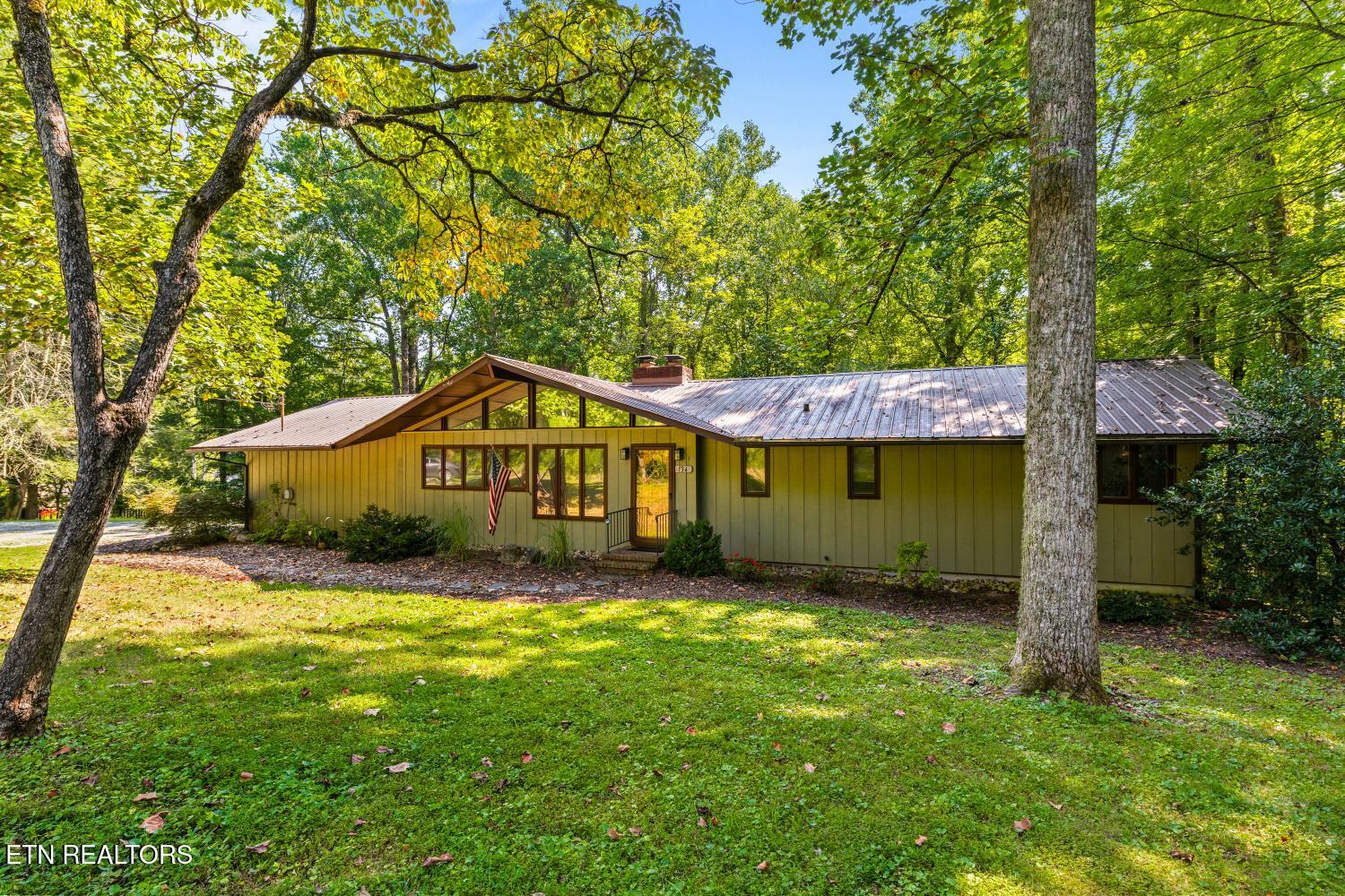 134 Reservoir Road Norris, TN 37828 - Photo 1 of 52 IMG_5074