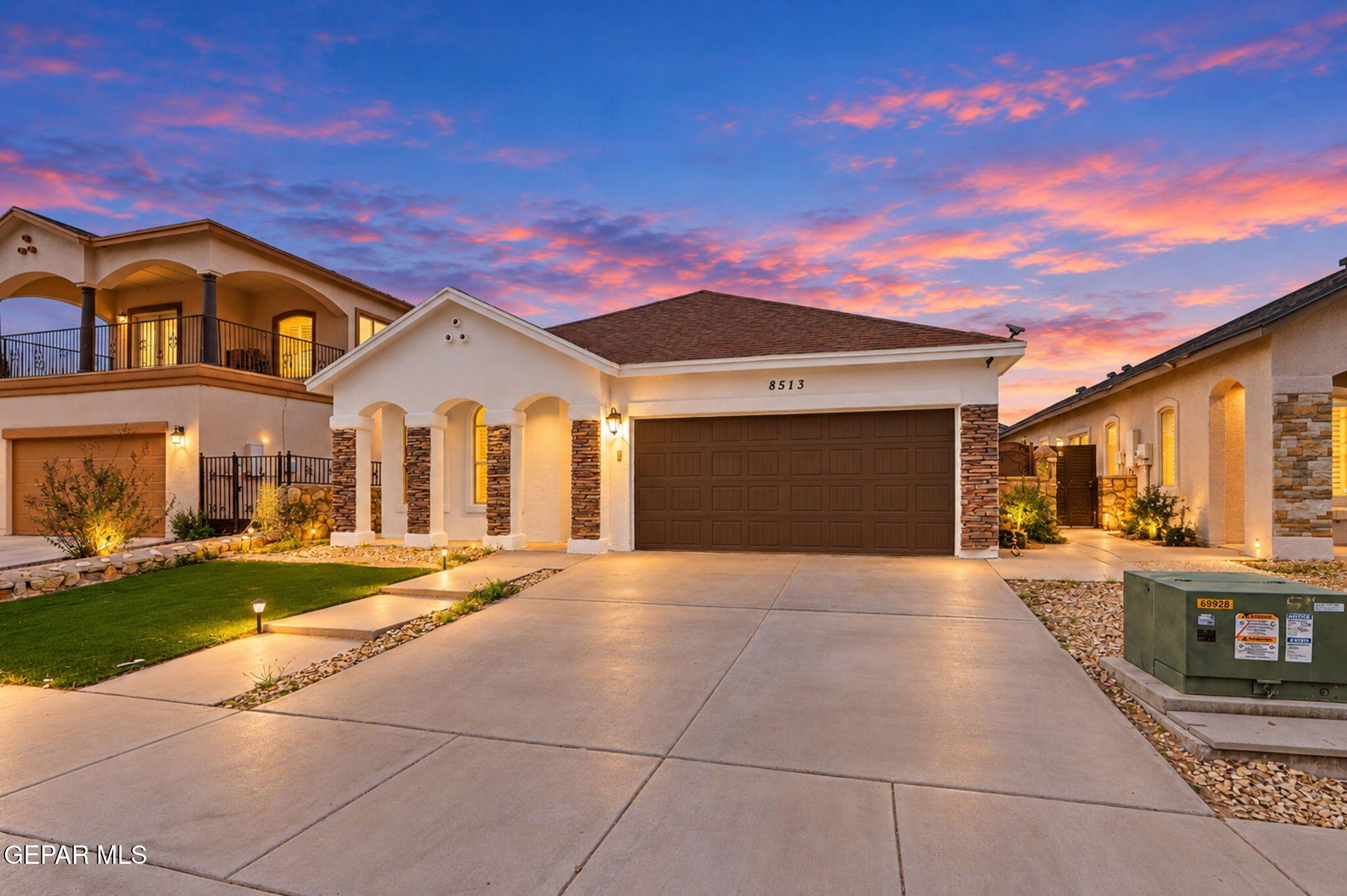 8513 Del Rivers El Paso, TX 79907 - Photo 2 of 33 24 - front twilight 1