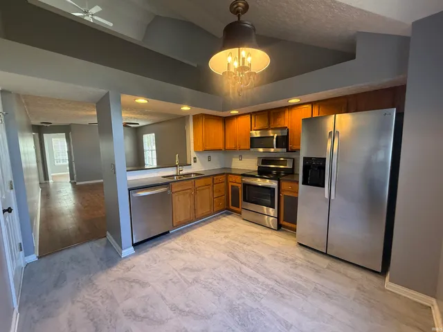 $1,650 | 5839 Riverwalk Circle, Newburgh, IN 47630