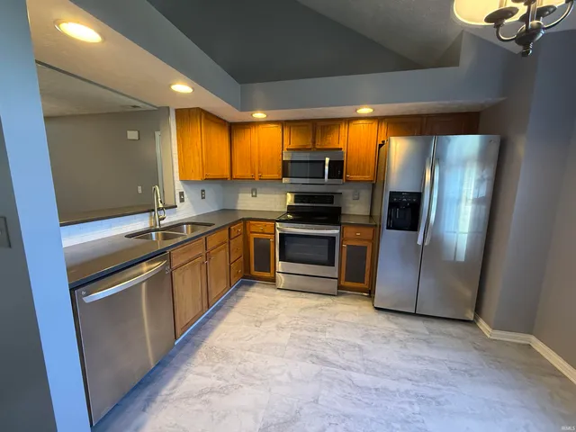 $1,650 | 5839 Riverwalk Circle, Newburgh, IN 47630