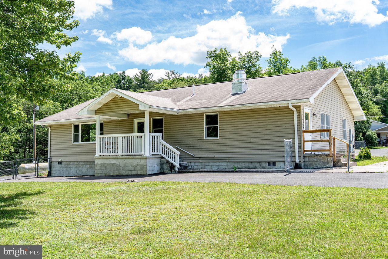 204 Gambill Road Franklin, WV 26807 - Photo 35 of 44 Gallery Image 35