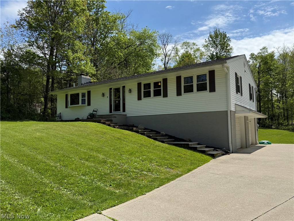 10239 Mulberry Road Chardon, OH 44024 - Photo 8 of 39