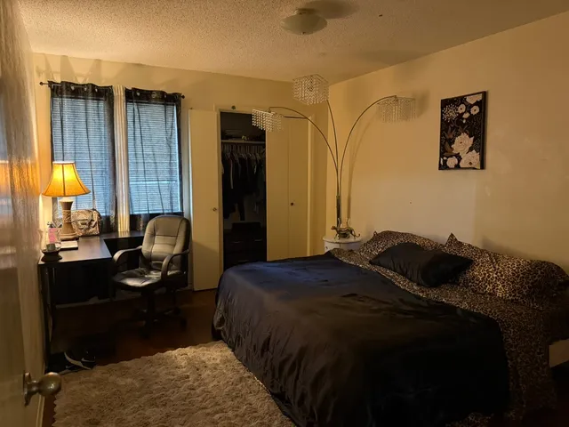 $450,000 | 1404 West Braker Lane, Austin, TX 78758