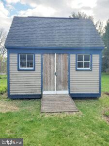 6 Limerock Road Lititz, PA 17543 - Photo 10 of 21