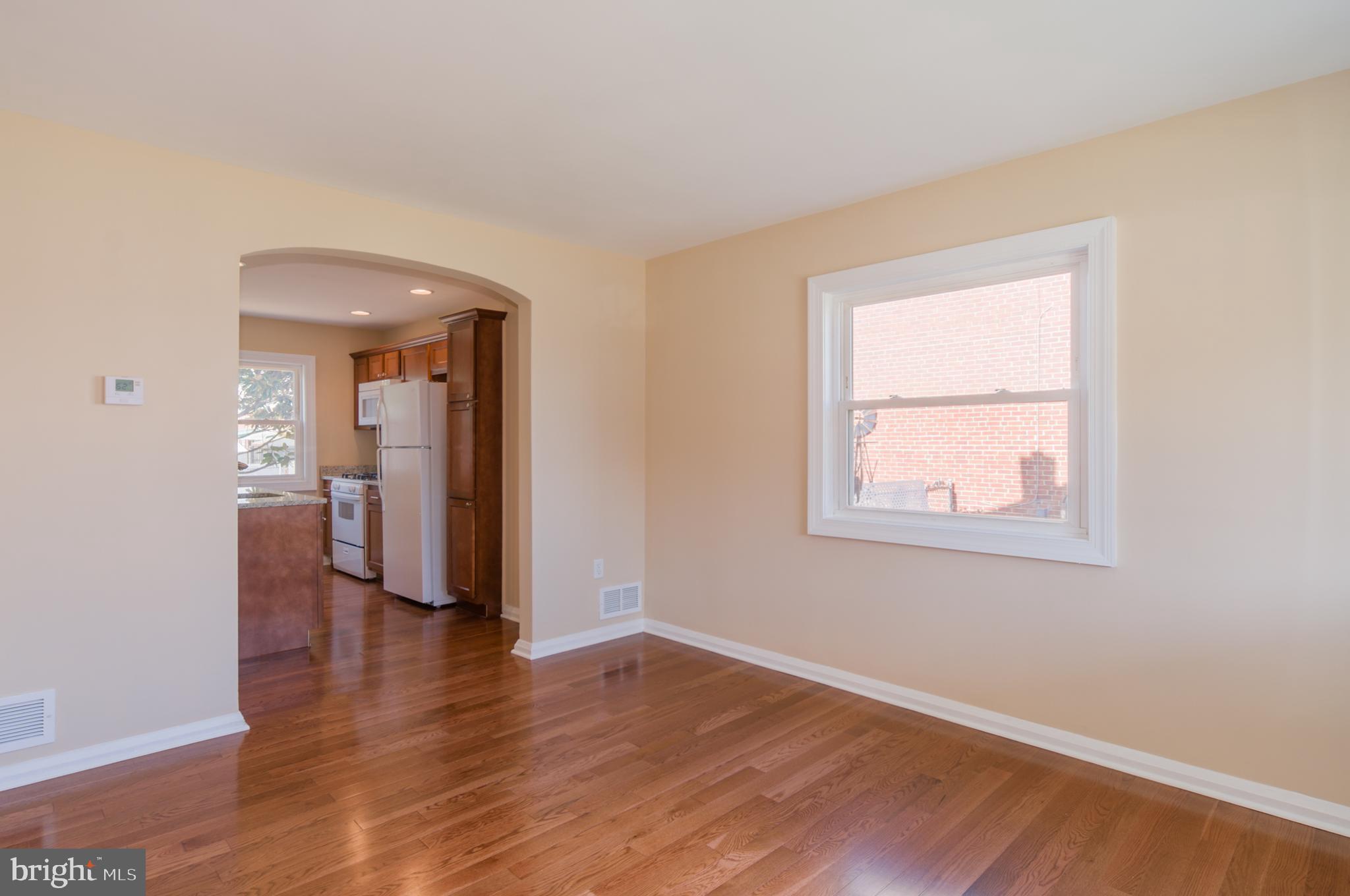 2709 Moorgate Road Baltimore, MD 21222 - Photo 2 of 22