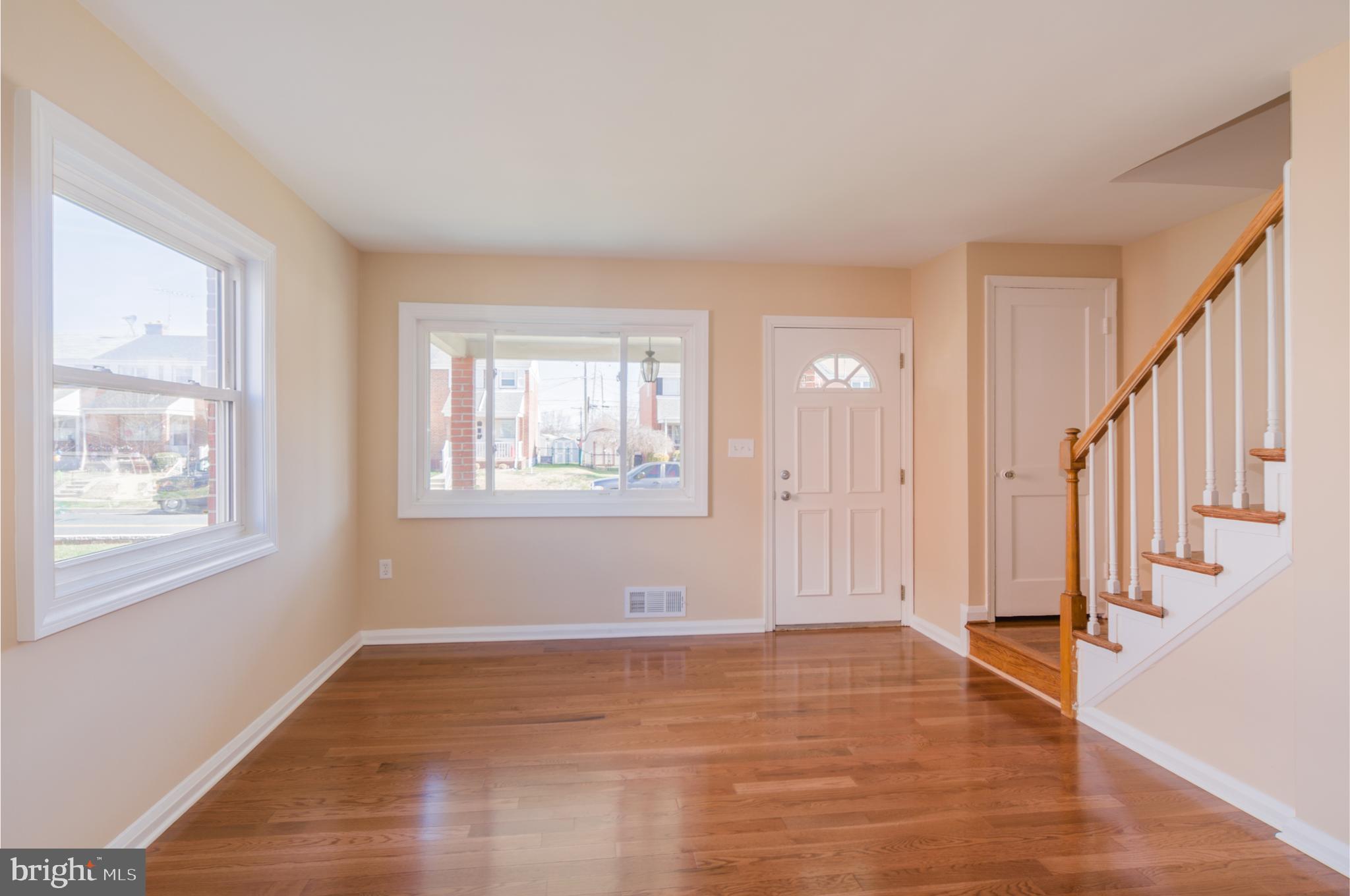 2709 Moorgate Road Baltimore, MD 21222 - Photo 3 of 22