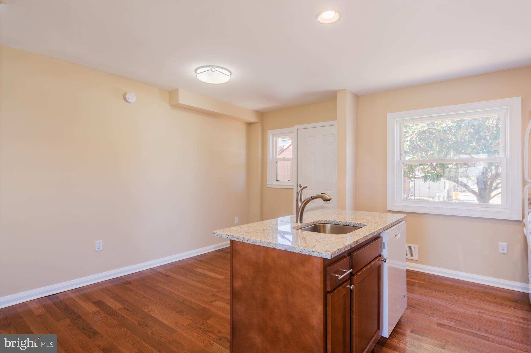 2709 Moorgate Road Baltimore, MD 21222 - Photo 7 of 22