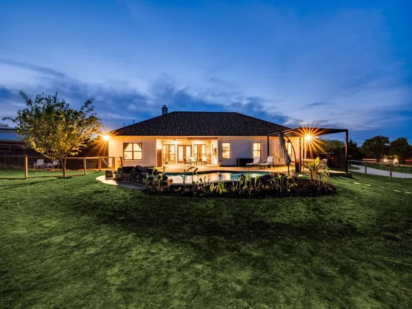 $985,000 | 3500 Pleasant Valley Road, Sachse, TX 75048