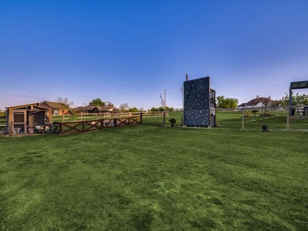 $985,000 | 3500 Pleasant Valley Road, Sachse, TX 75048