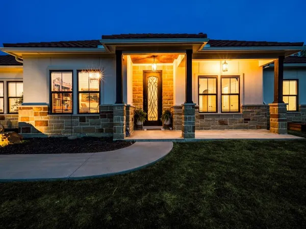 $985,000 | 3500 Pleasant Valley Road, Sachse, TX 75048