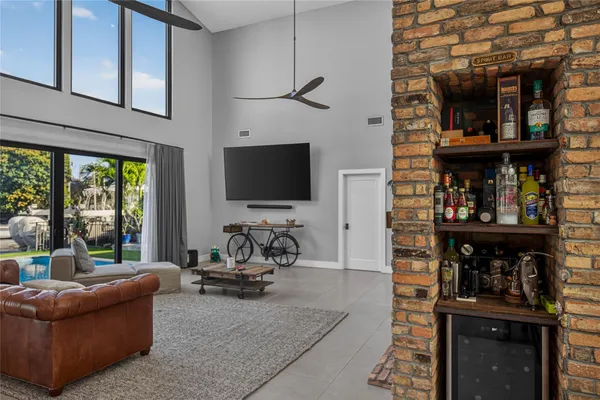 $2,950,000 | 4000 Northeast 23rd Avenue, Lighthouse Point, FL 33064