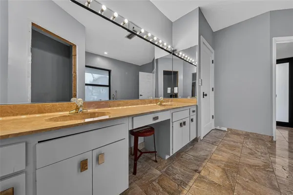 $2,950,000 | 4000 Northeast 23rd Avenue, Lighthouse Point, FL 33064