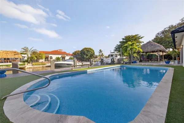 $2,950,000 | 4000 Northeast 23rd Avenue, Lighthouse Point, FL 33064