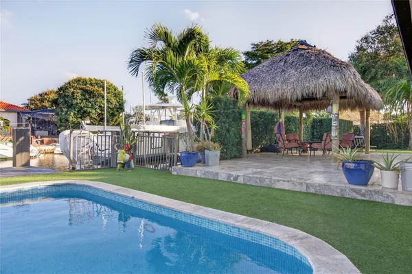 $2,950,000 | 4000 Northeast 23rd Avenue, Lighthouse Point, FL 33064