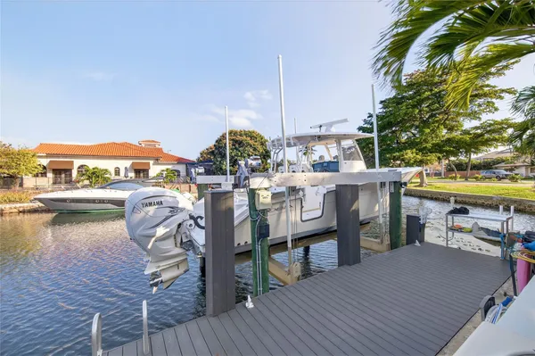 $2,950,000 | 4000 Northeast 23rd Avenue, Lighthouse Point, FL 33064
