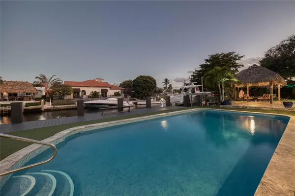 $2,950,000 | 4000 Northeast 23rd Avenue, Lighthouse Point, FL 33064