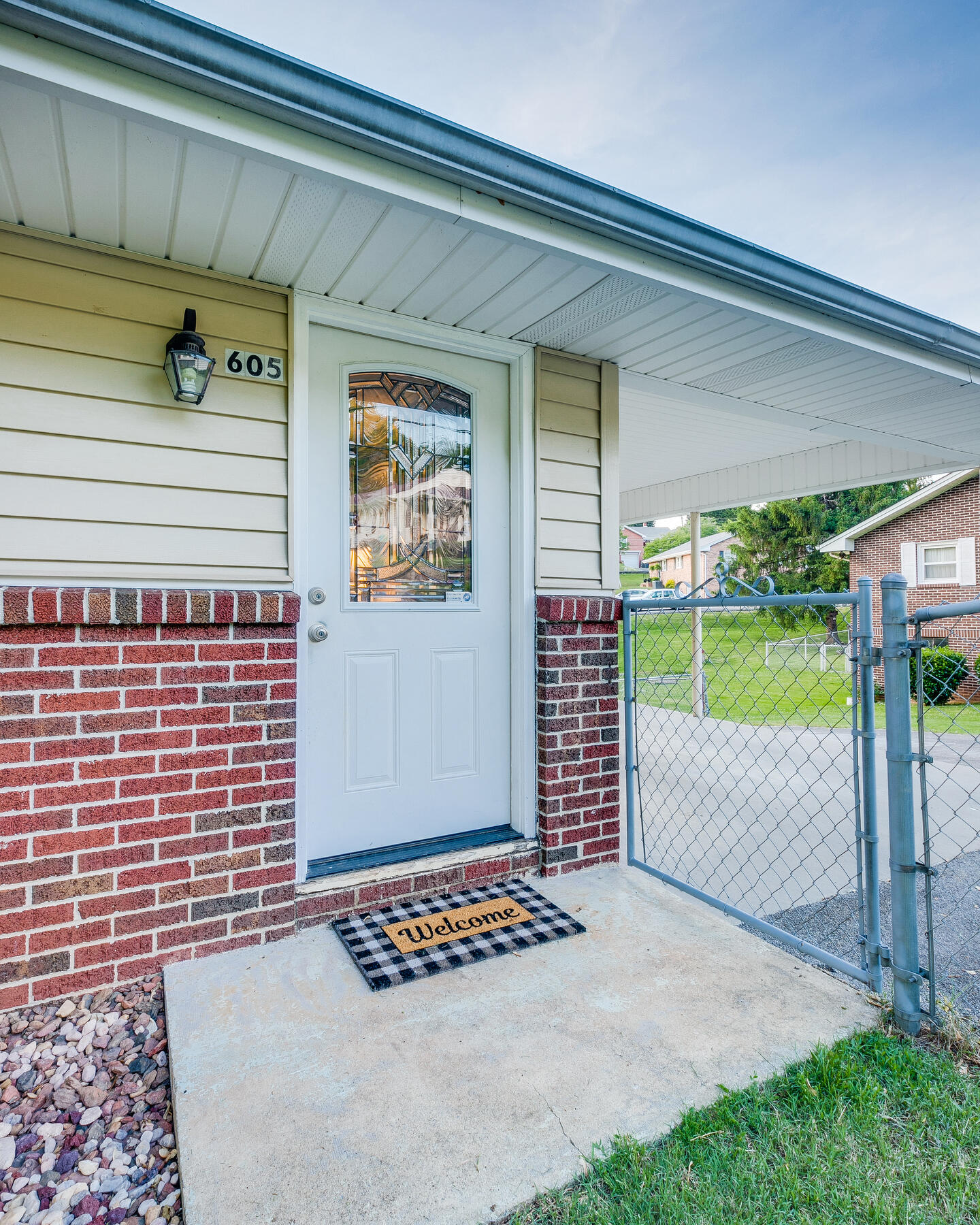 605 Bell Ridge Road Kingsport, TN 37665 - Photo 4 of 46 004