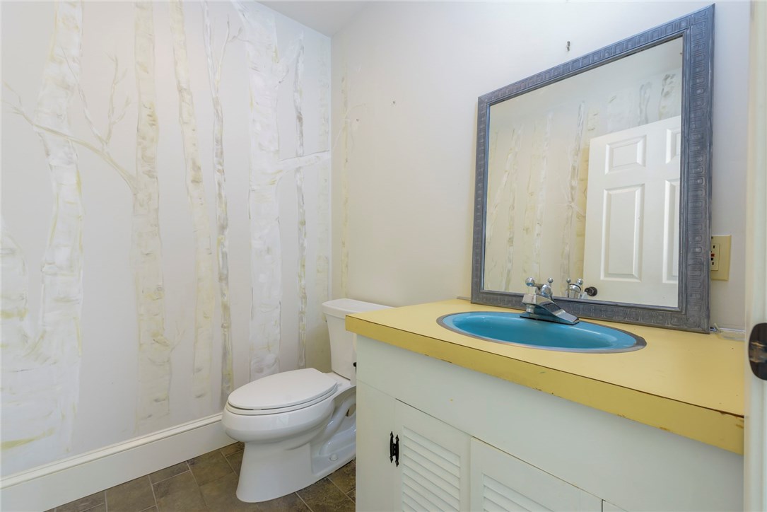 701 East Shore Road Jamestown, RI 02835 - Photo 13 of 28