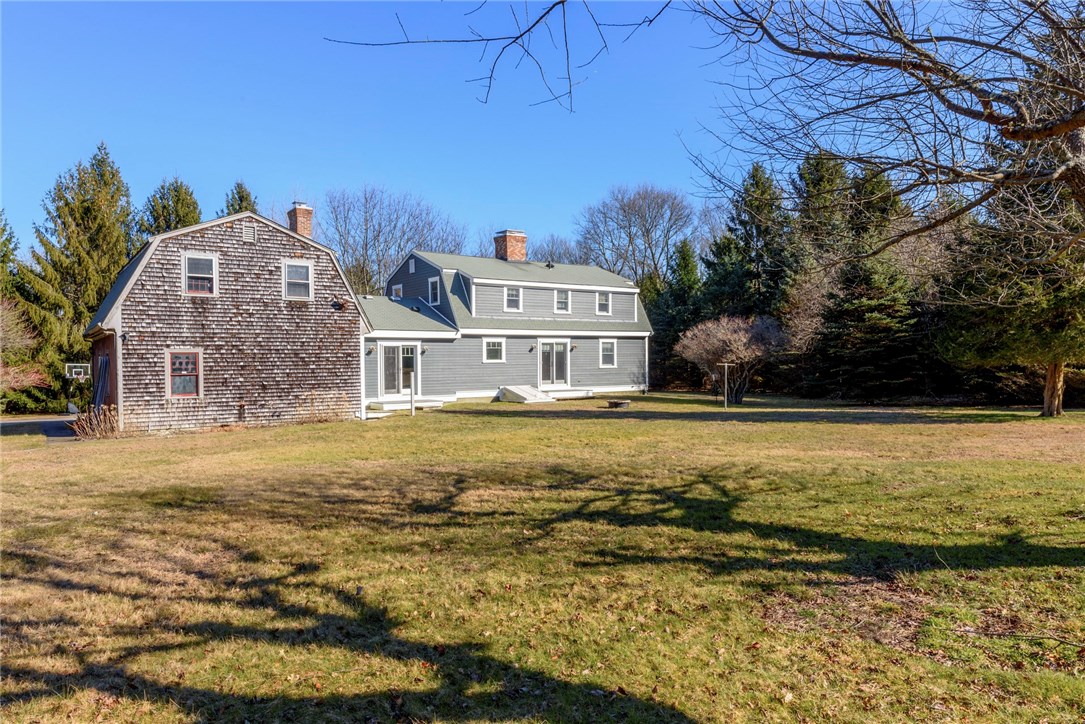 701 East Shore Road Jamestown, RI 02835 - Photo 4 of 28