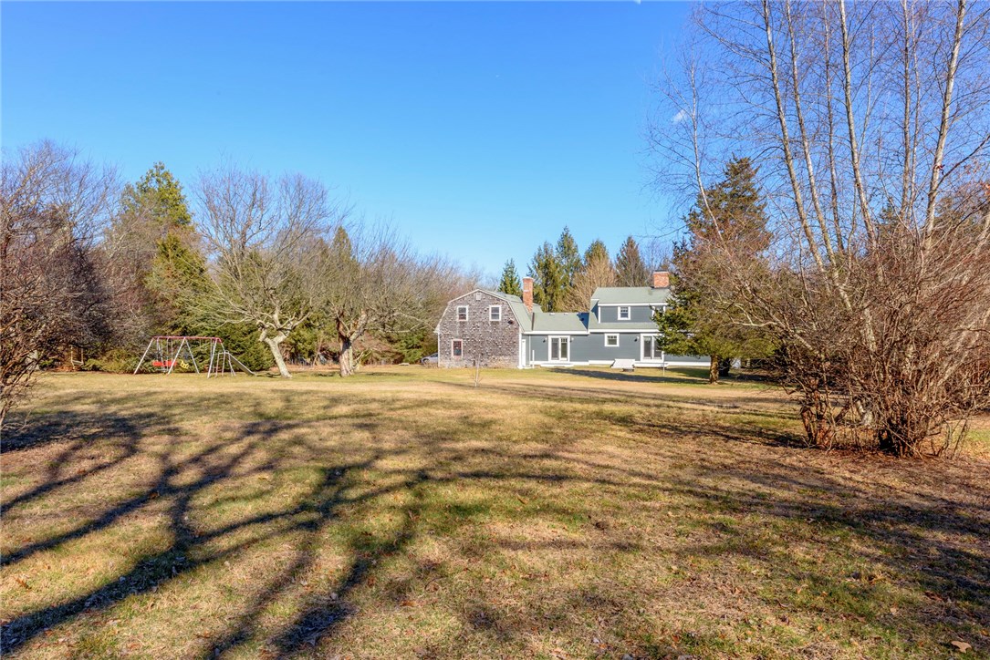 701 East Shore Road Jamestown, RI 02835 - Photo 5 of 28
