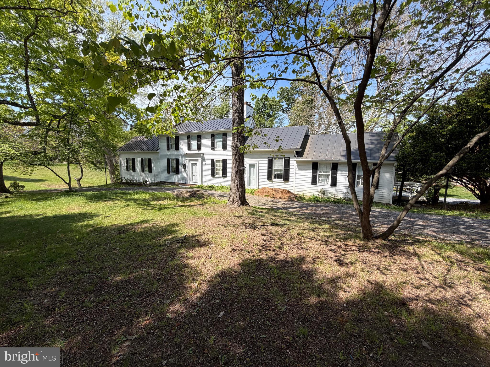 1105 Bishop Meade Road Boyce, VA 22620 - Photo 2 of 22