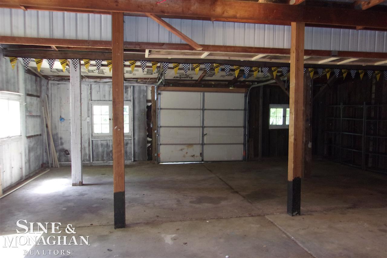 6128 Swartout Road Algonac, MI 48001 - Photo 7 of 37