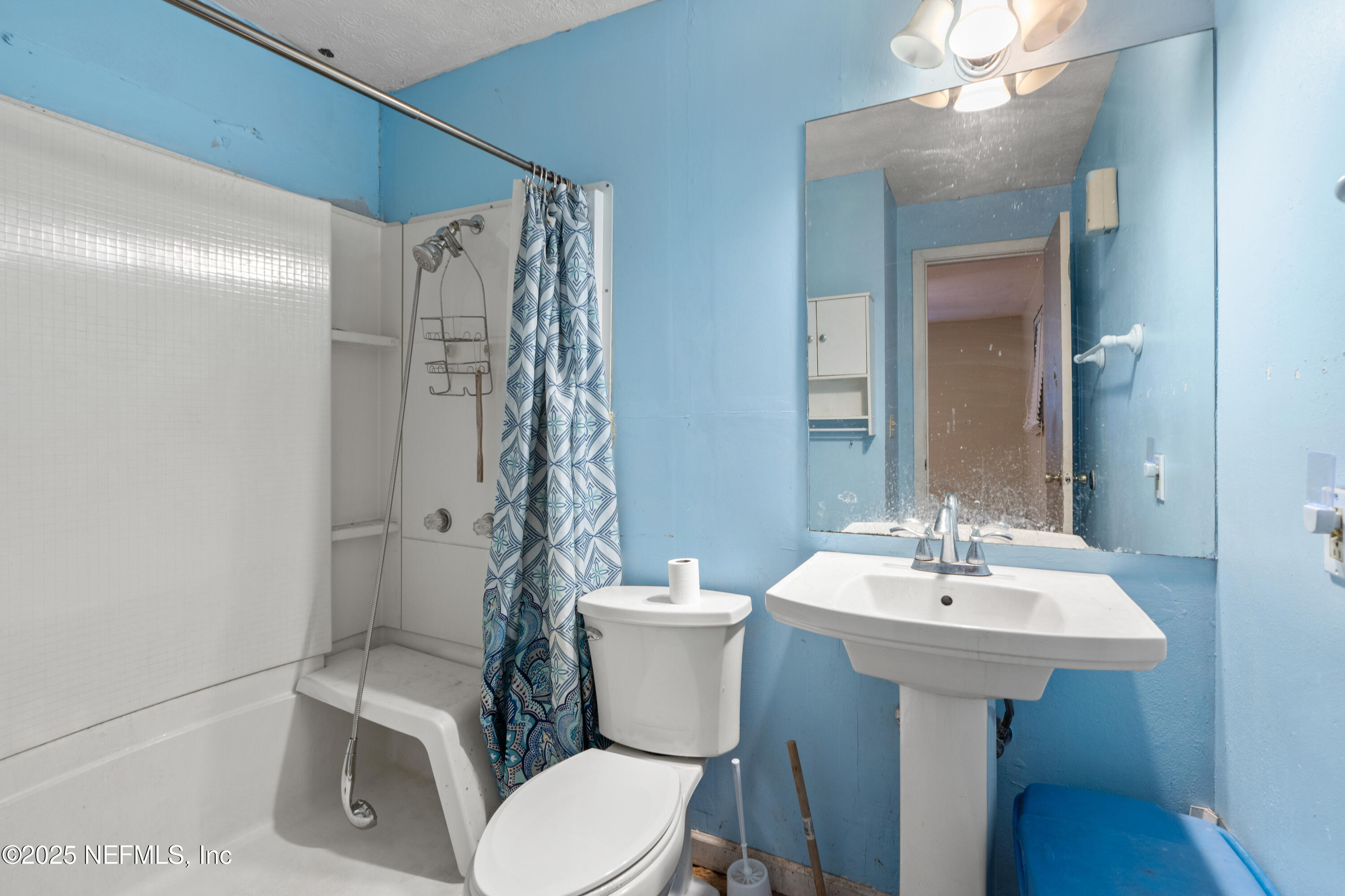 1045 Congleton Terrace Jacksonville, FL 32205 - Photo 16 of 21 PRIMARY BATHROOM