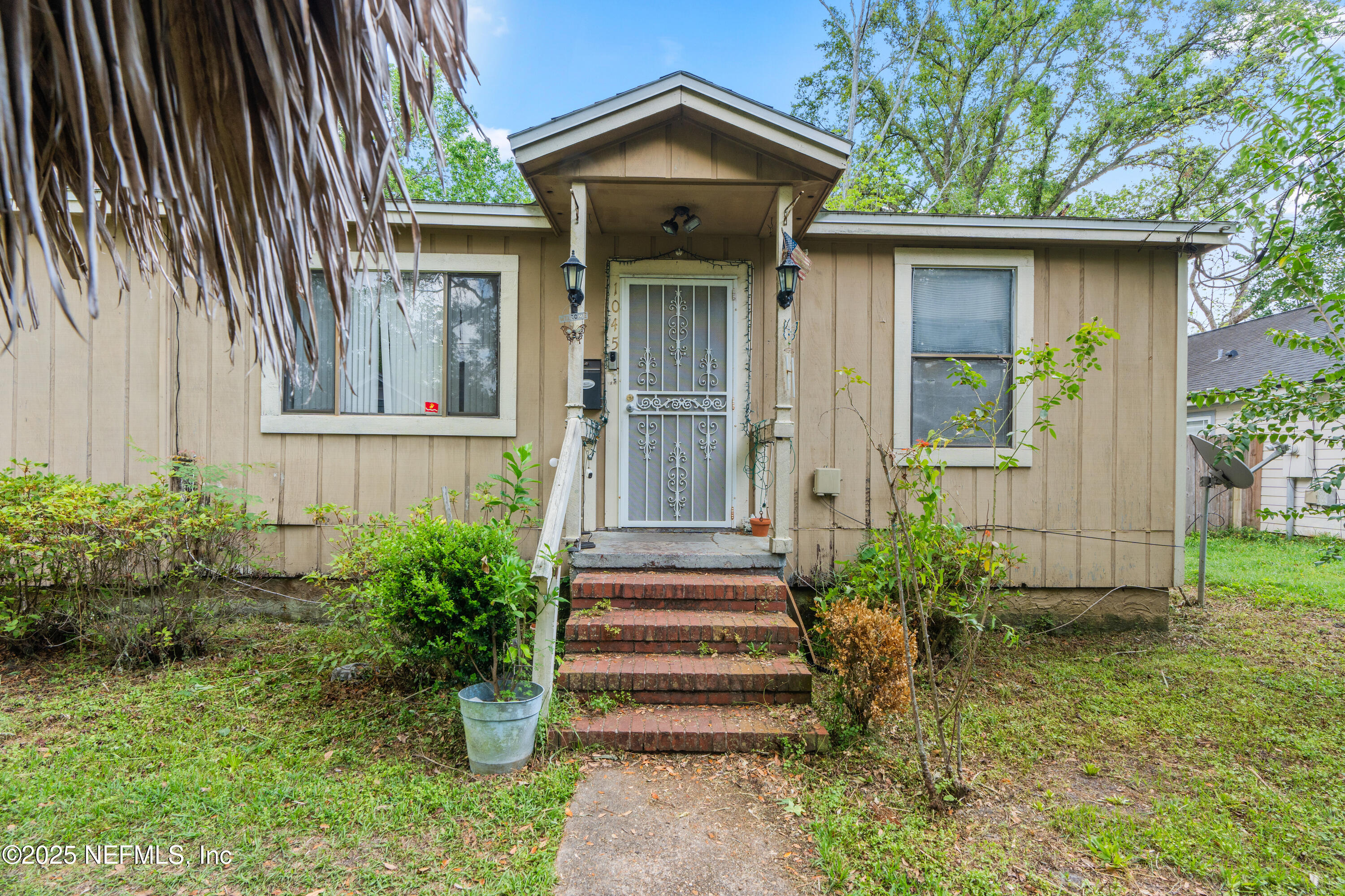 1045 Congleton Terrace Jacksonville, FL 32205 - Photo 3 of 21 FRONT 3