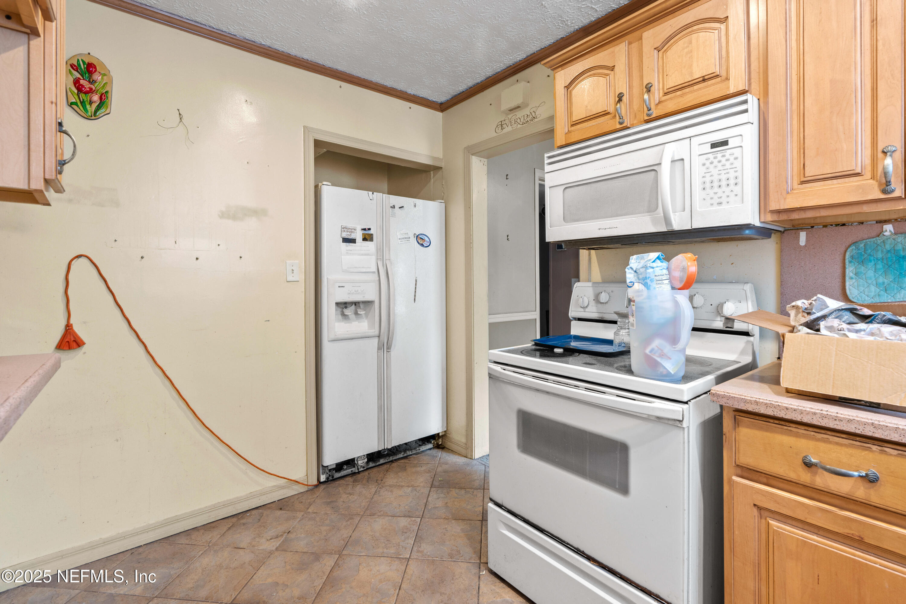 1045 Congleton Terrace Jacksonville, FL 32205 - Photo 8 of 21 KITCHEN