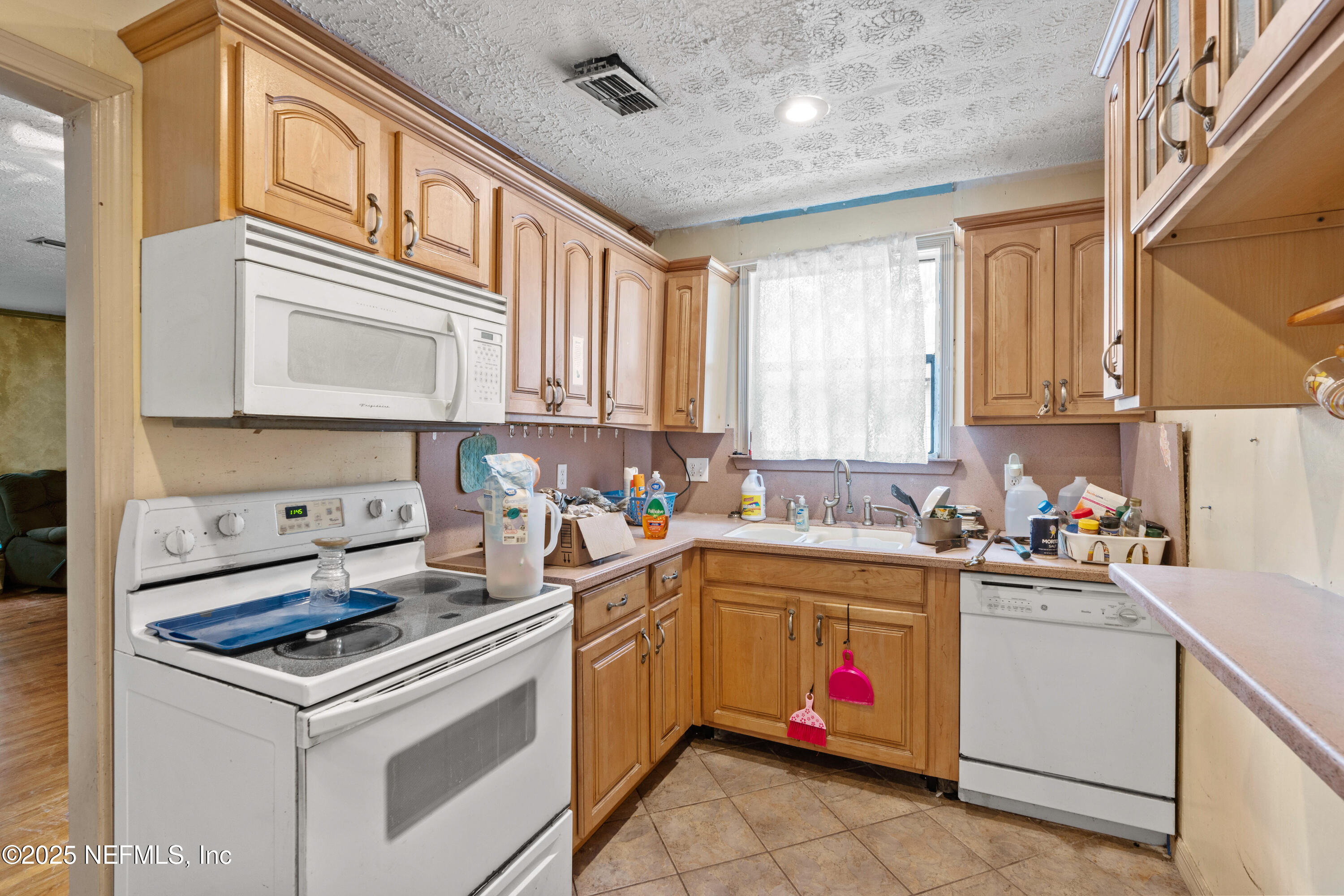 1045 Congleton Terrace Jacksonville, FL 32205 - Photo 9 of 21 KITCHEN 2