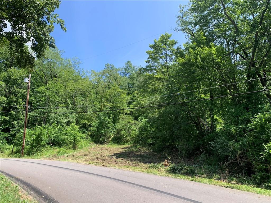 108 Chapel Crest Terrace Pittsburgh, PA 15238 - Photo 2 of 6