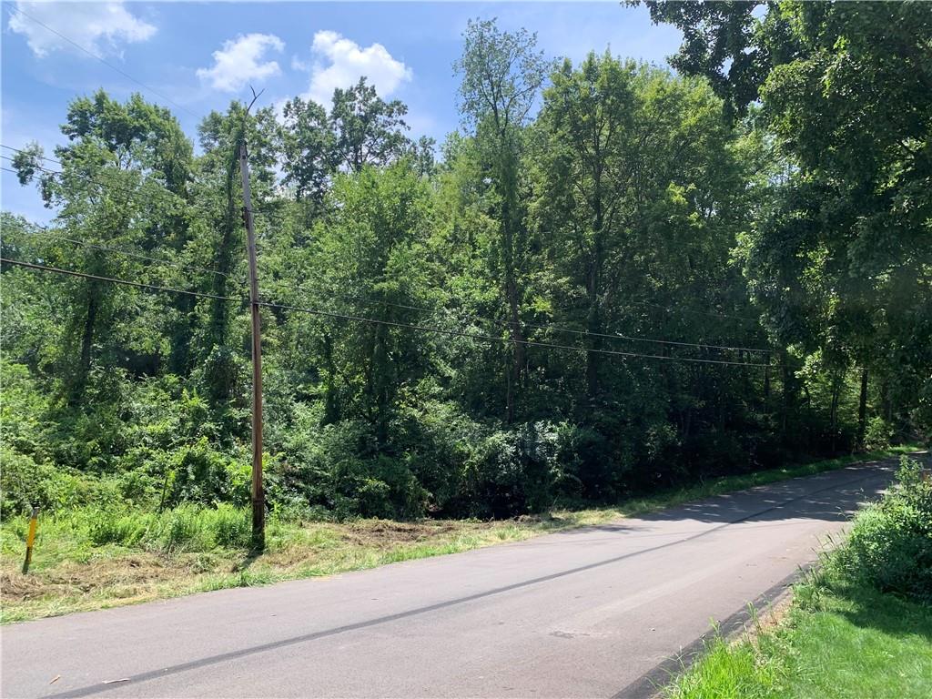 108 Chapel Crest Terrace Pittsburgh, PA 15238 - Photo 4 of 6