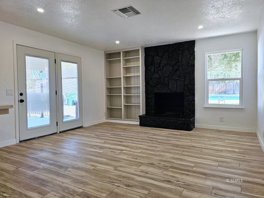817 West Wasp Avenue Ridgecrest, CA 93555 - Photo 28 of 50