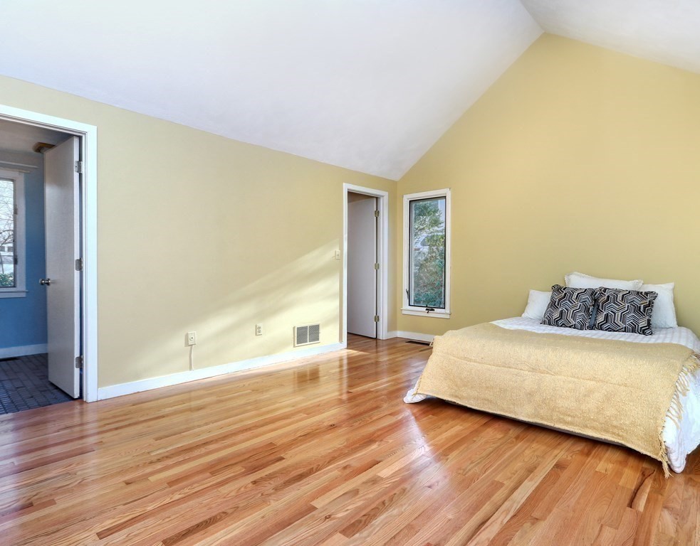18 Juniper Ridge Road Lincoln, MA 01773 - Photo 17 of 37 Gallery Image 17