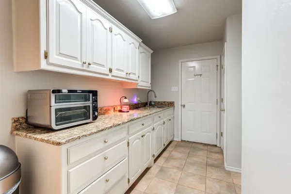 $785,000 | 15610 Farm To Market Road 179, Wolfforth, TX 79382