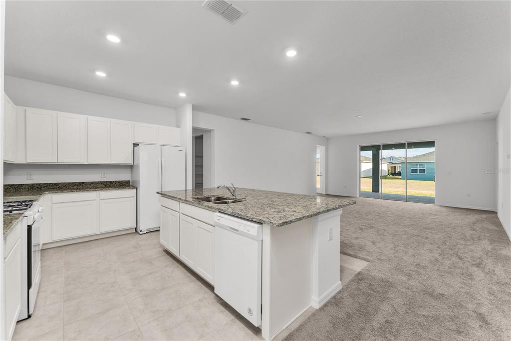 7605 Southwest 64th St Road Ocala, FL 34474 - Photo 5 of 36