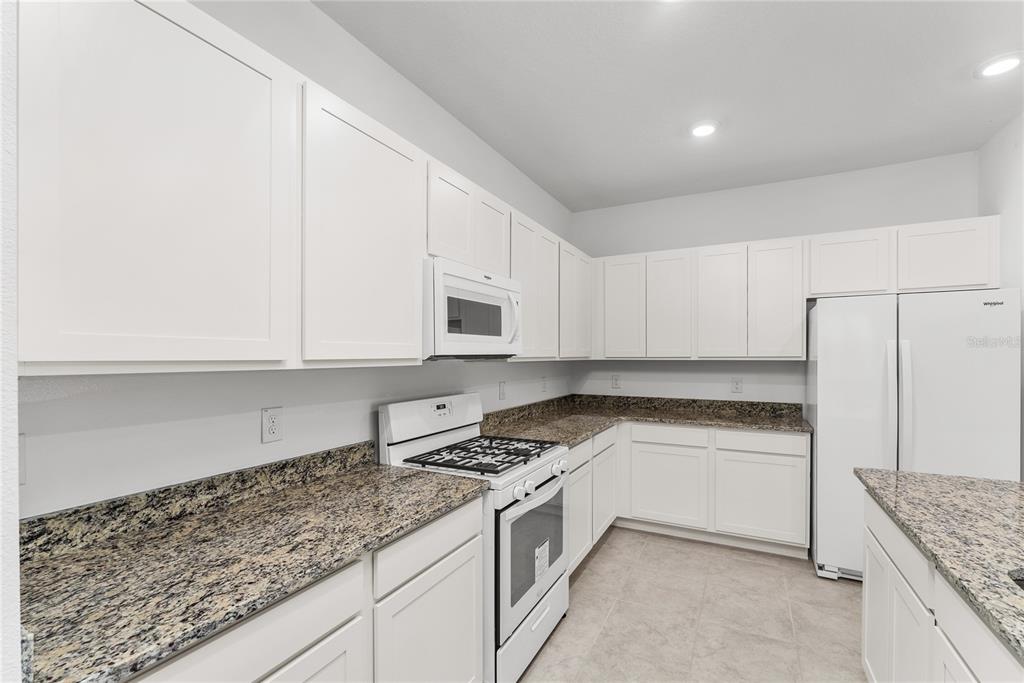 7605 Southwest 64th St Road Ocala, FL 34474 - Photo 8 of 36