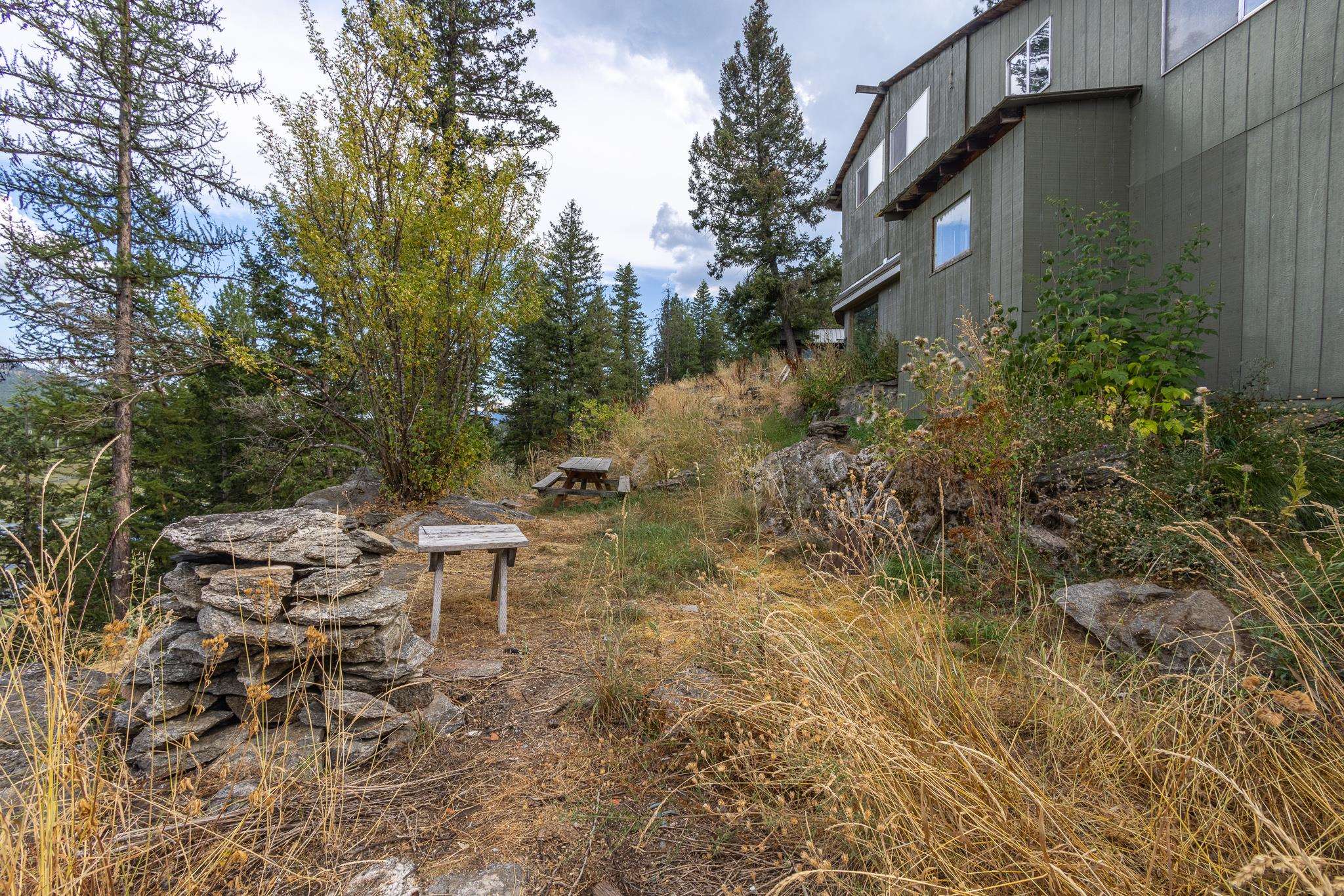 579 Blue Heron Road Newport, WA 99156 - Photo 5 of 43